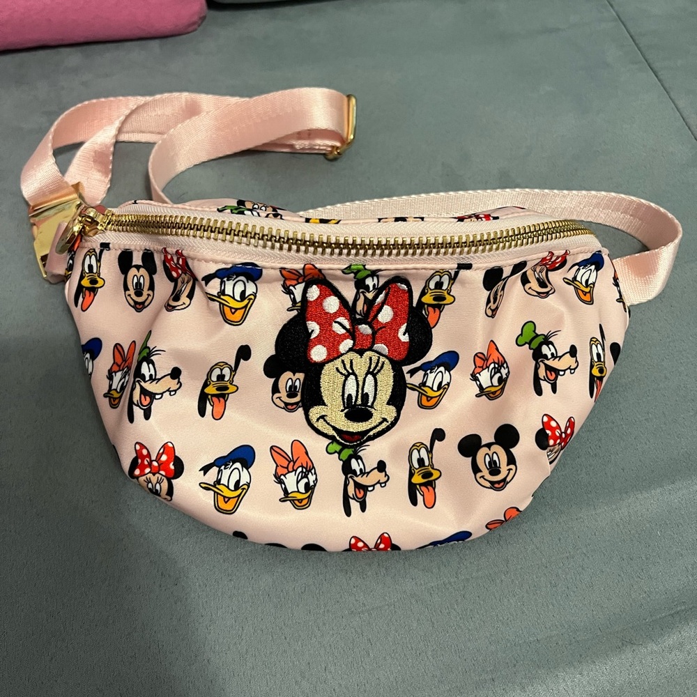 Stoney Clover Sensational Six Fanny Pack